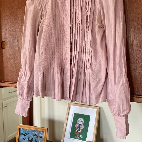Anthropologie Odille pinkish/lavender shirt. Pleated in front and middle back. - Picture 3 of 13